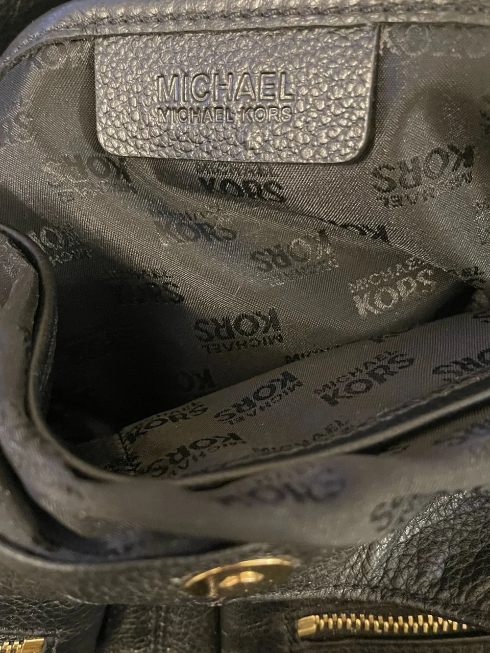 ❤️ EUC Vintage Michael Kors LAYTON Black Leather Gold Ring Hardware Hobo Bag